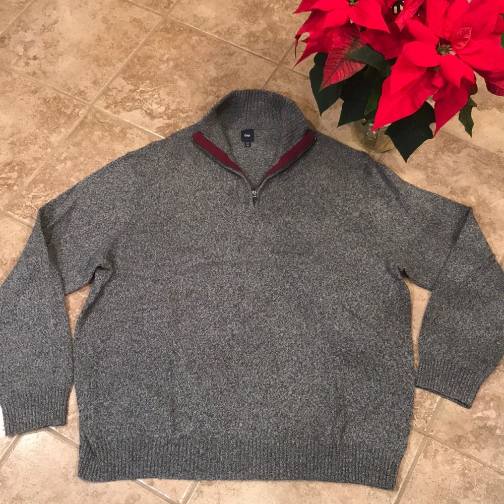 Men’s gap quarter zip sweater